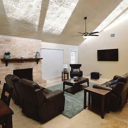 Richmond, Sugarland, Rosenburg, Katy West Houston - Lansdowne Villa Exterior photo